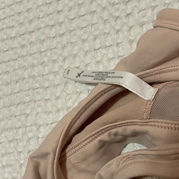 Aerie Play & Chill Blush colored Zip-up Sports Bra, Size small - Picture 5 of 5